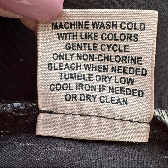 Philosophy pencil  skirt, midi length, in a floral print, unlined - Picture 11 of 11